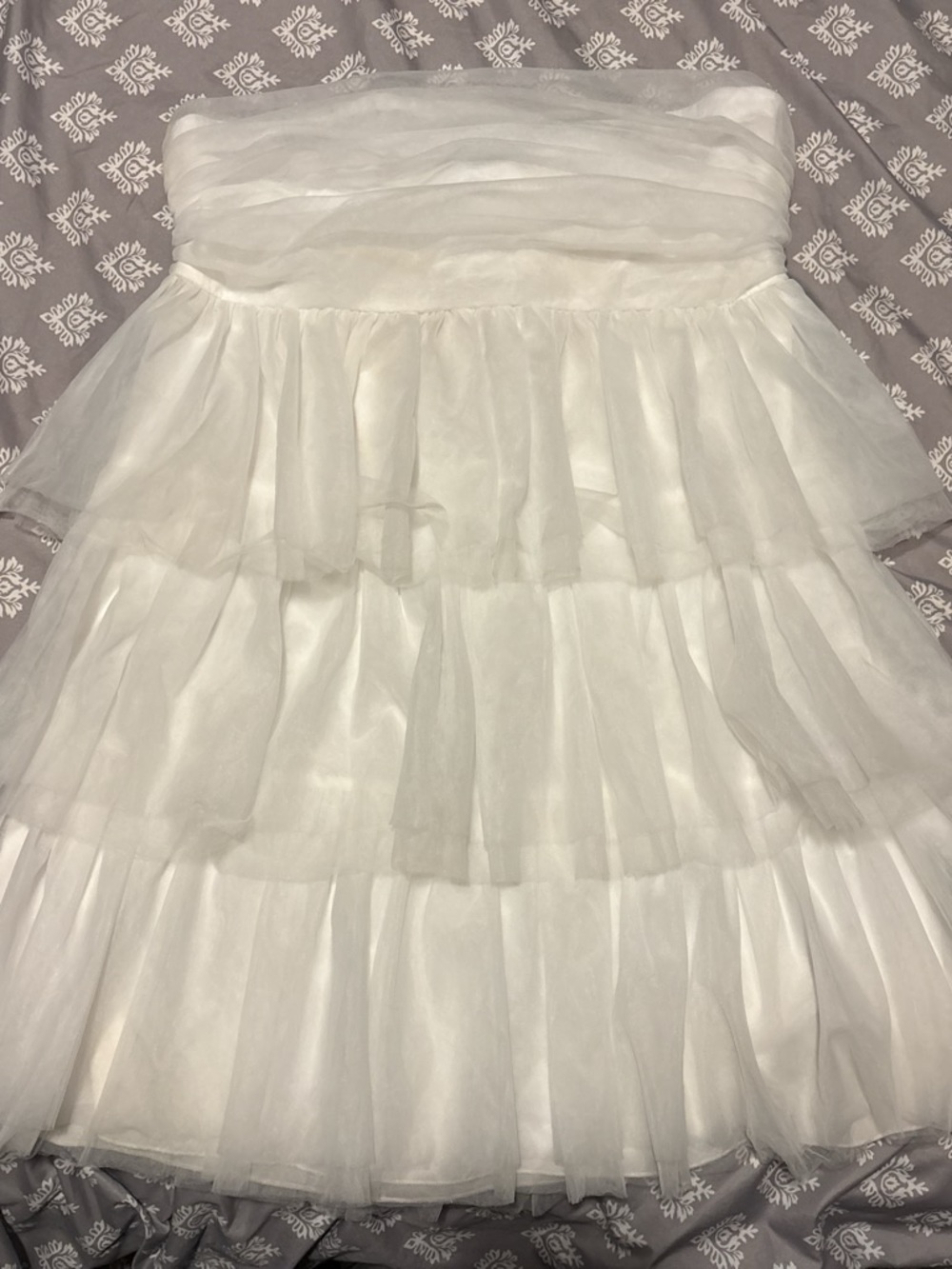 Beginning Boutique White Strapless Tiered Tulle Dress